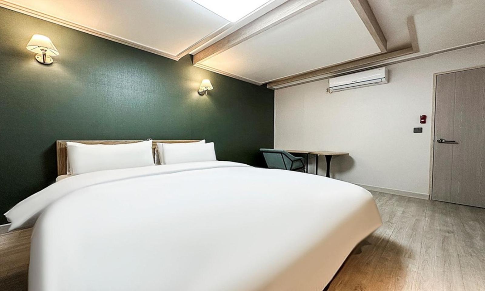 Gumi Time Hotel Exterior photo